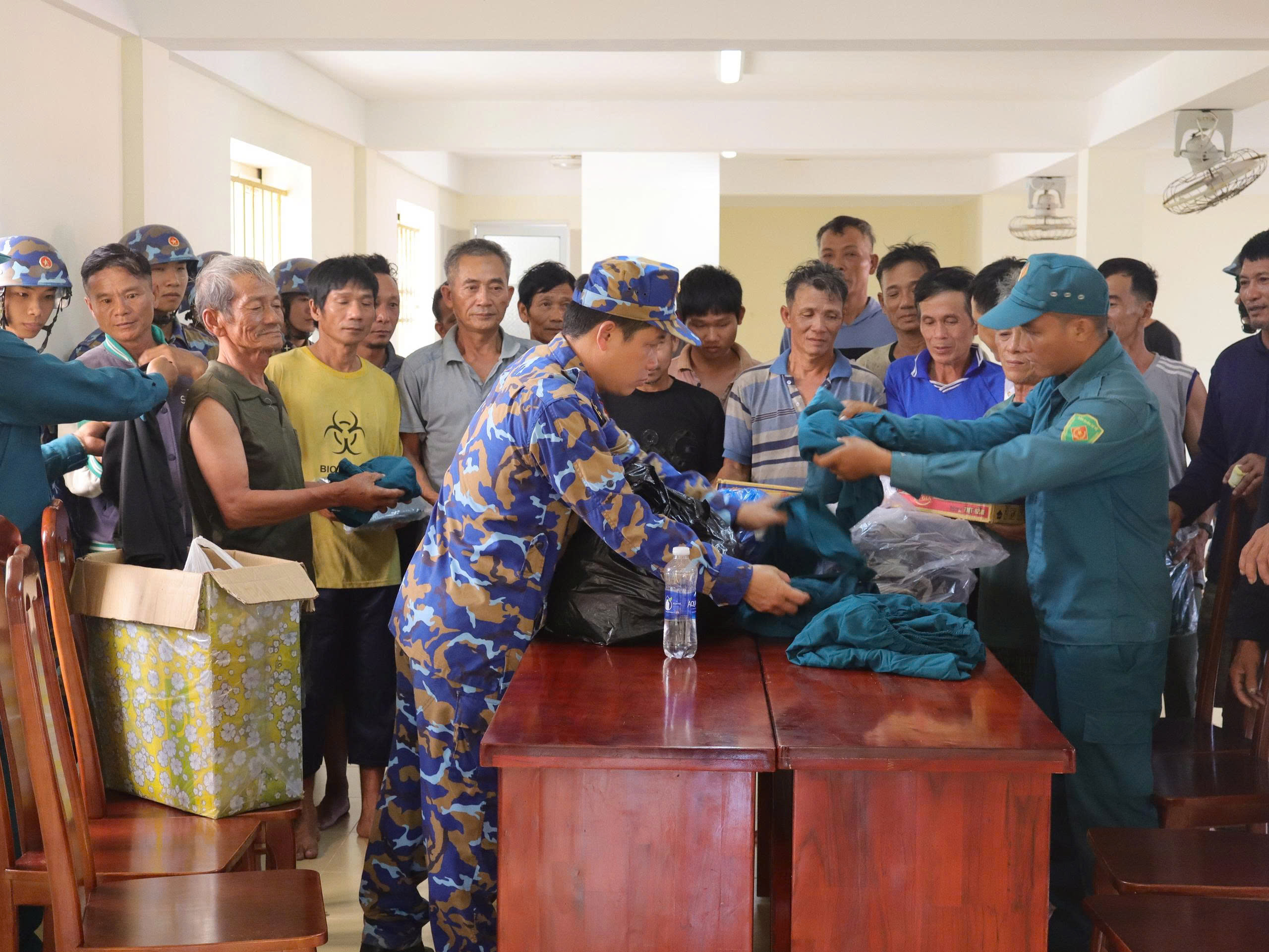 Tình Trạng Sức Khỏe 33 Ngư Dân Sau Vụ Chìm Tàu Cá Quảng Ngãi