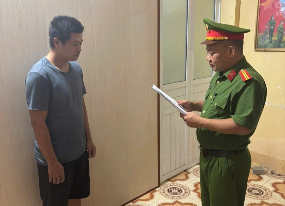 image-20260714092016-1-17840023920421857432588 Hành động gây rối tại UBND xã - Ảnh 1.