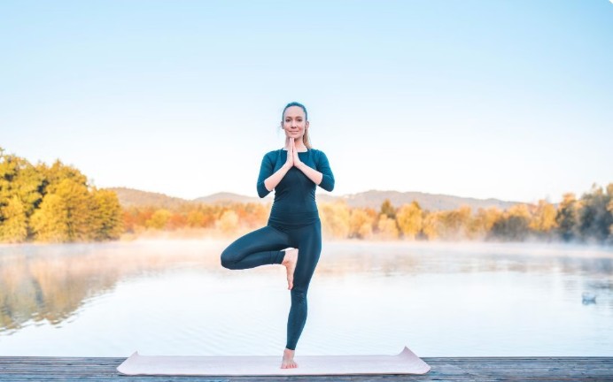 5 tư thế yoga mọi phụ nữ nên tập luyện hàng ngày