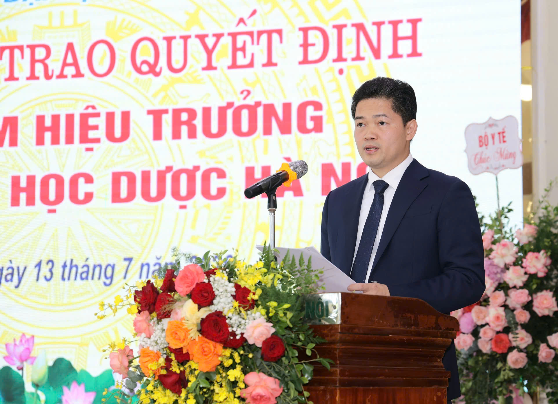 Bổ Nhiệm Hiệu Trưởng Mới Tại Trường Đại Học Dược Hà Nội: Những Thách Thức Và Cơ Hội