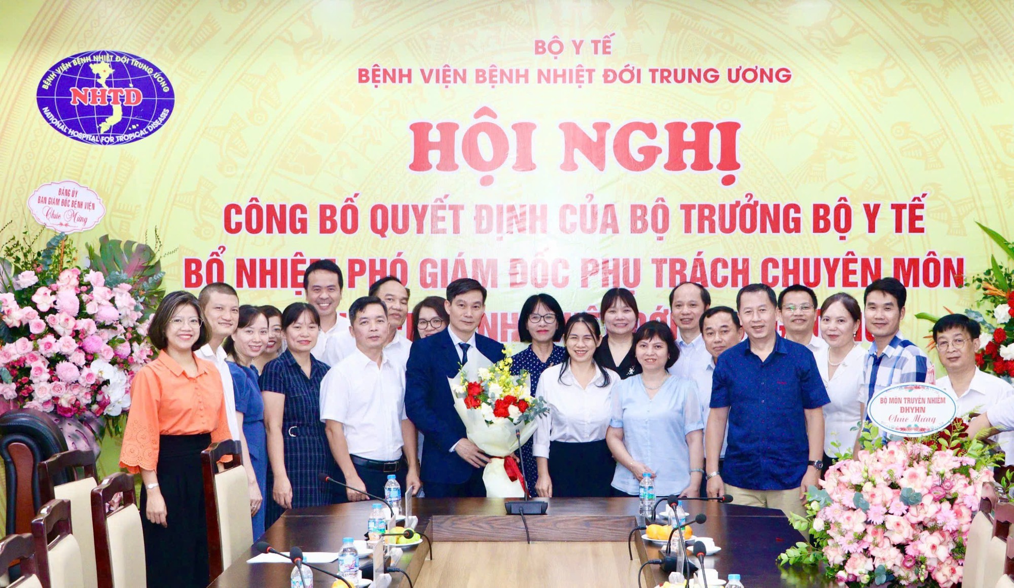 Bổ Nhiệm Phó Giám Đốc Mới Tại Bệnh Viện Bệnh Nhiệt Đới Trung Ương: Giai Đoạn Phát Triển Mới