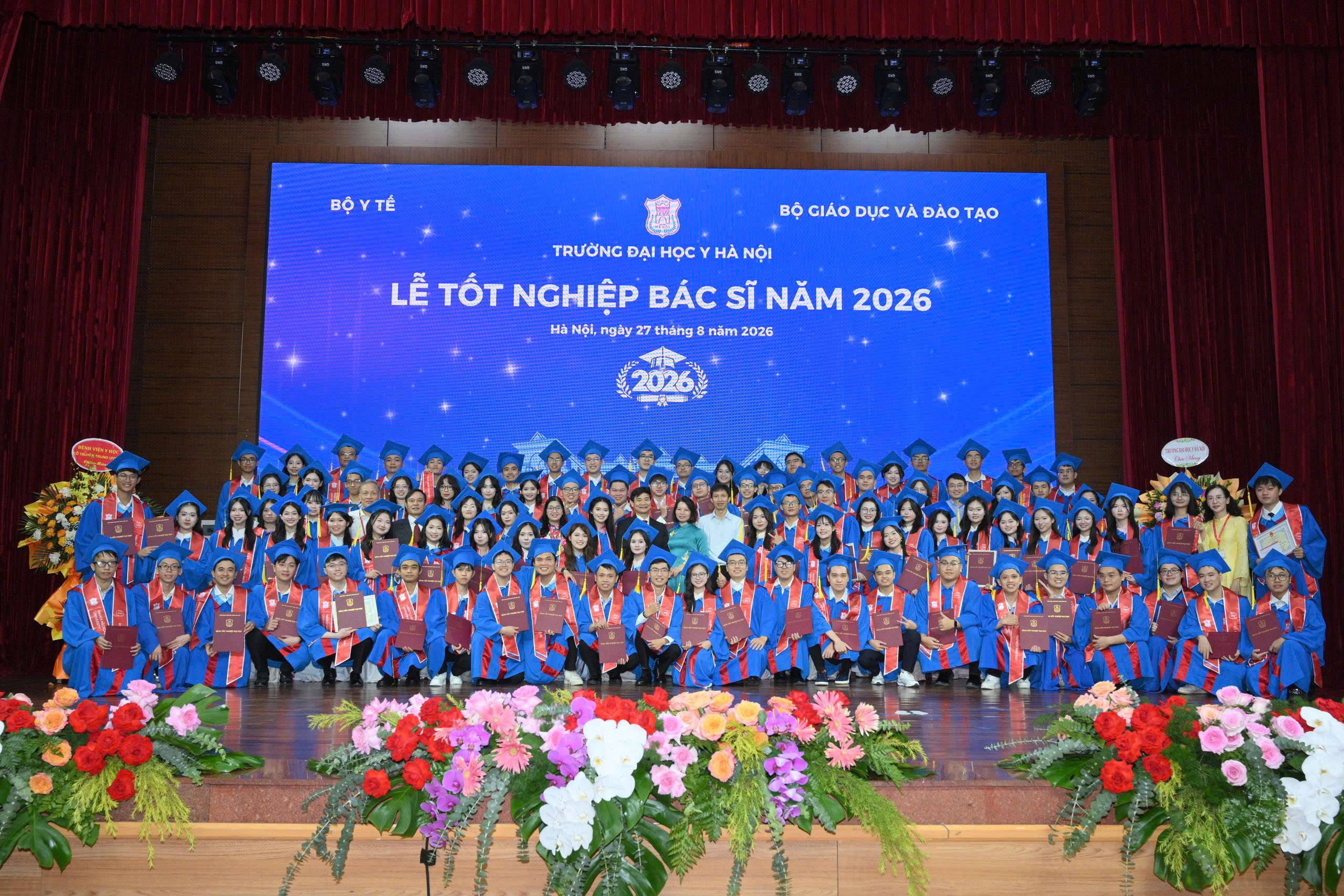 Lễ Tốt Nghiệp Khóa 2026 - Ảnh 10. Lễ Tốt Nghiệp Khóa 2026 - Ảnh 10.