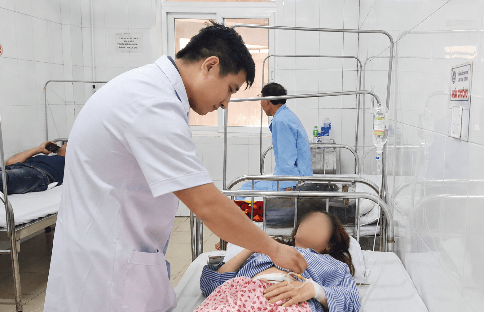 Xử Trí Cấp Cứu Đối Với Tình Trạng Viêm Ruột Thừa và Chửa Ngoài Tử Cung