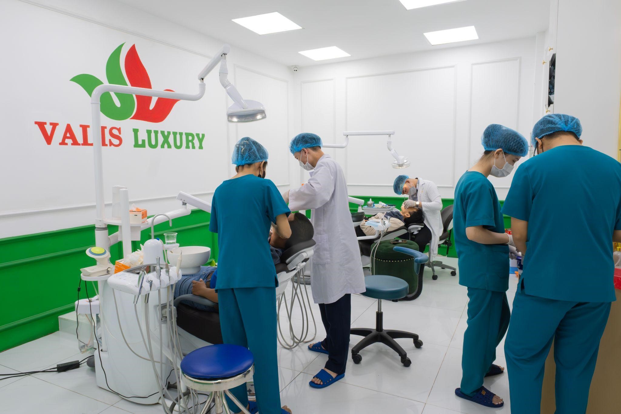 Valis Luxury: Định Hướng Nha Khoa Quốc Tế Tại Việt Nam
