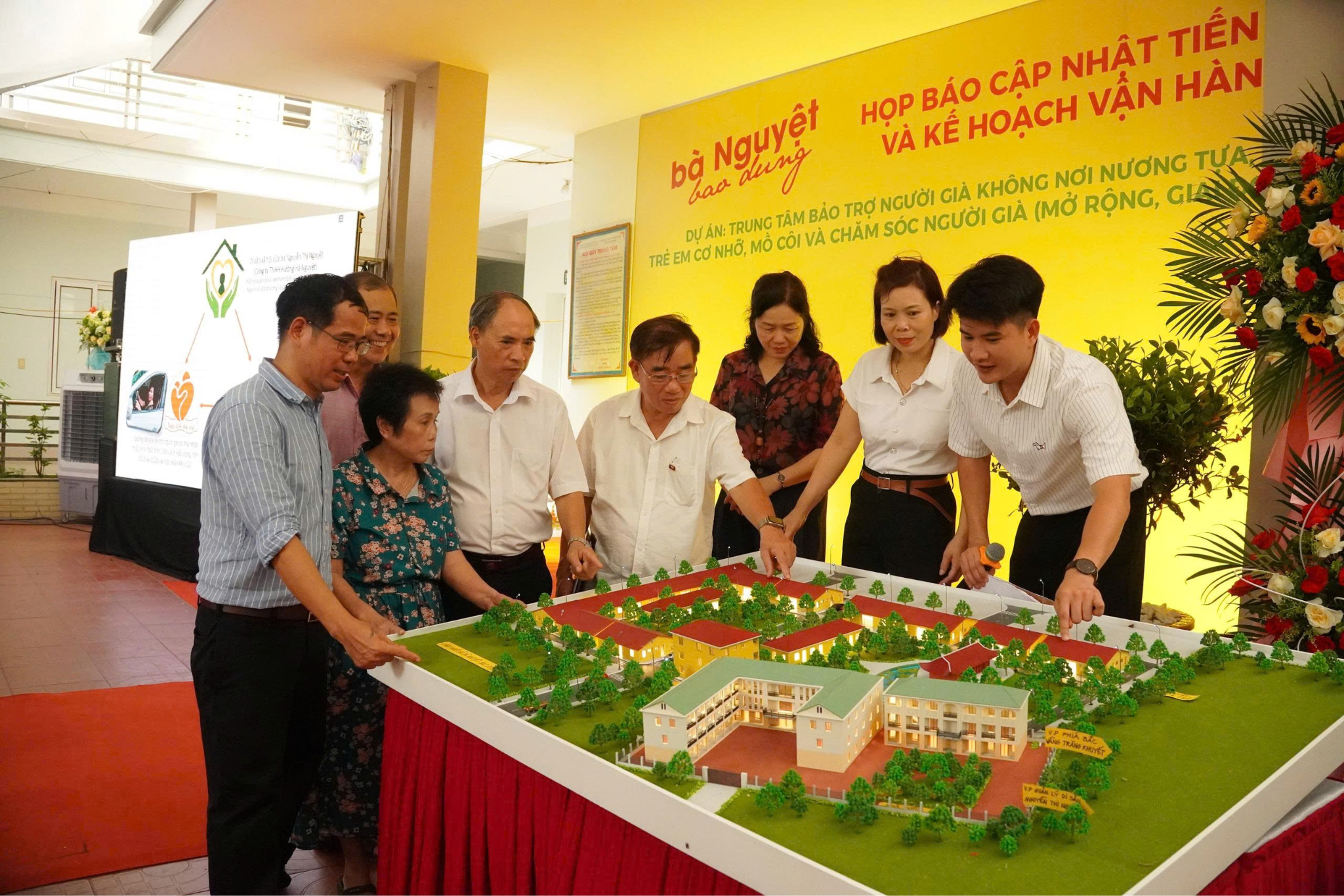 3-17858215884471630947089 Mô hình chăm sóc người cao tuổi Bà Nguyệt Bao Dung