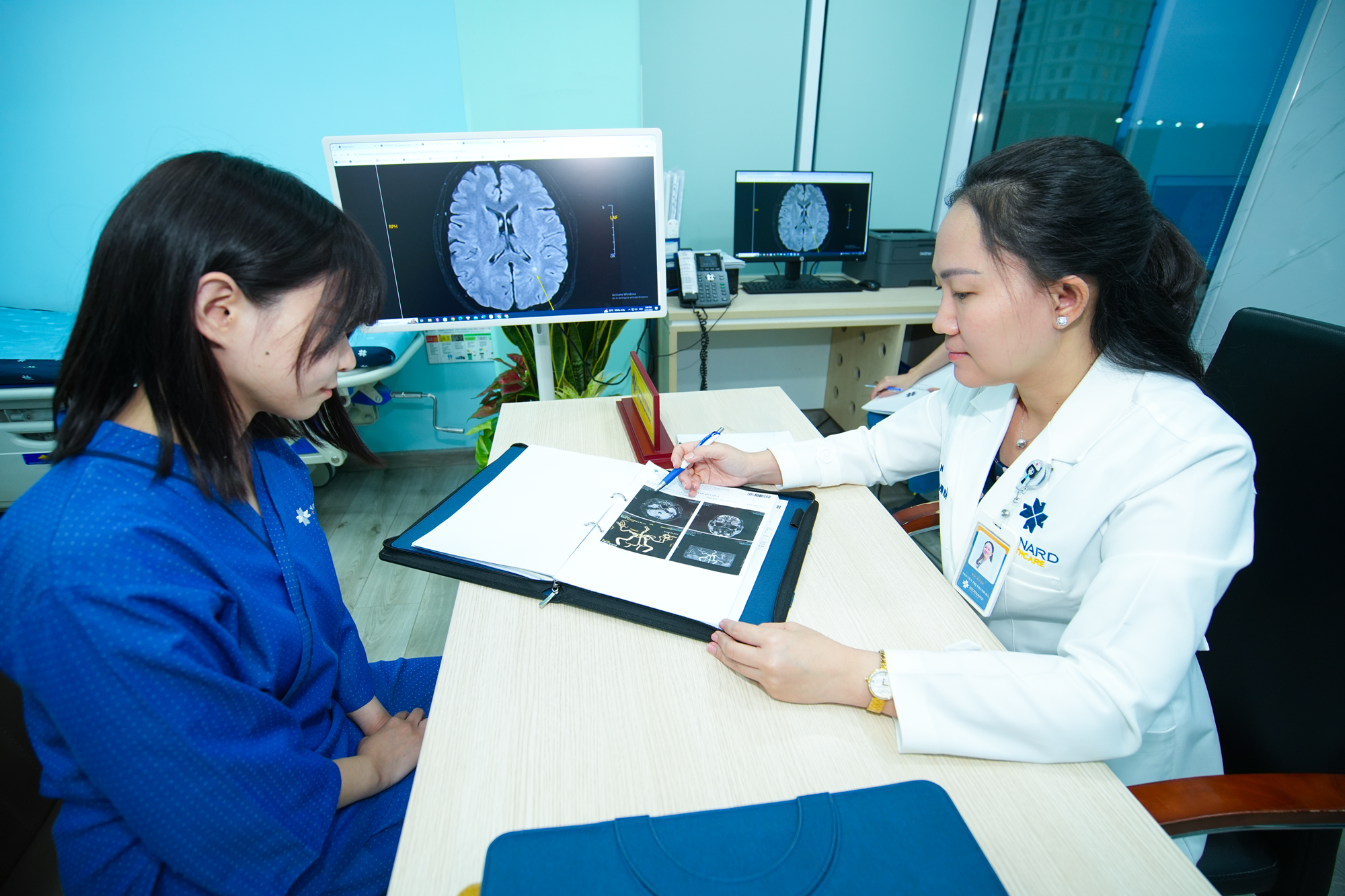 Khám Phá Hành Trình Chăm Sóc Sức Khỏe Từ Lòng Nhân Ái Đến Y Học Dự Phòng