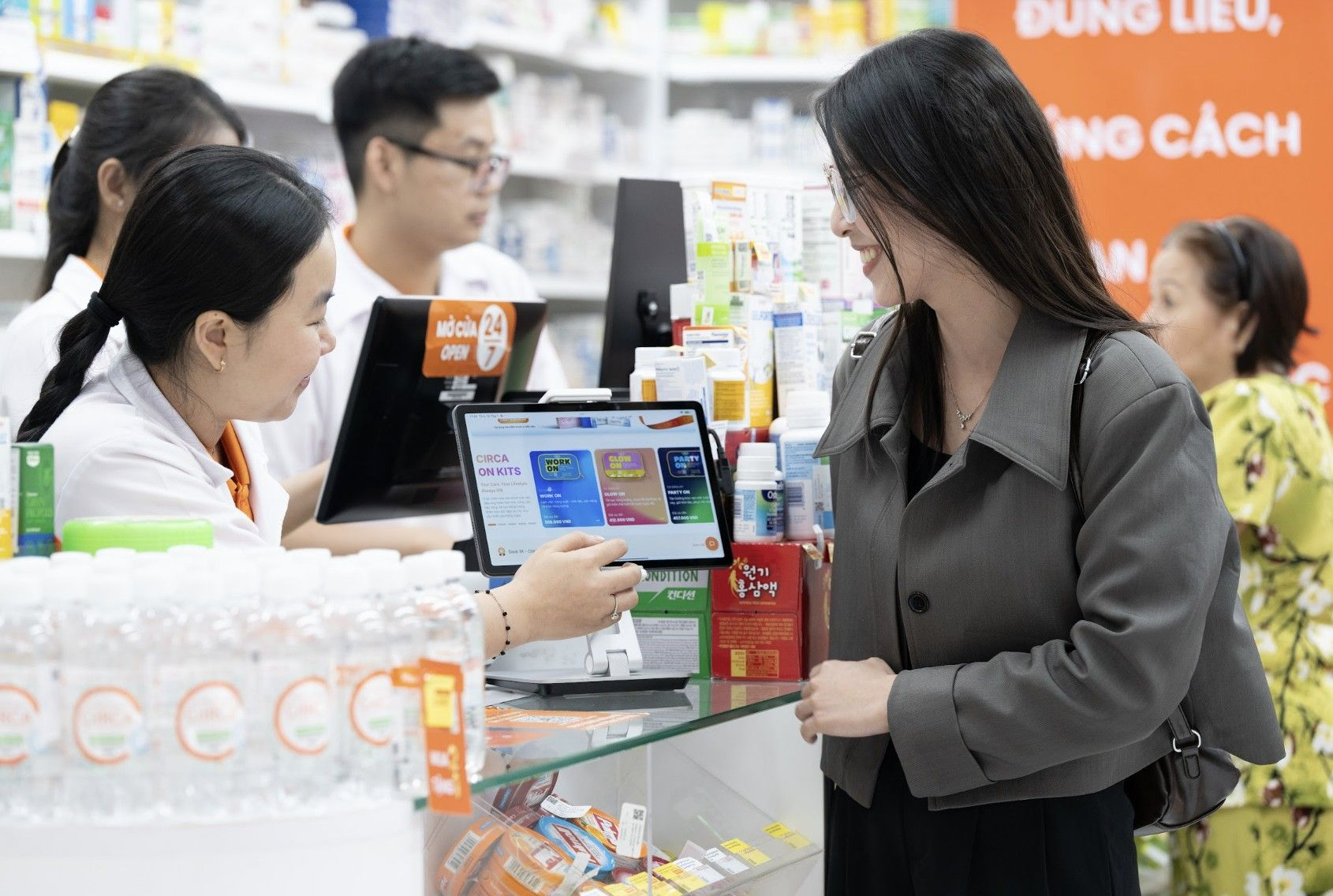 Circa Pharmacy: Tiên Phong Trong Cách Mạng Trải Nghiệm Y Tế Cho Thế Hệ Mới