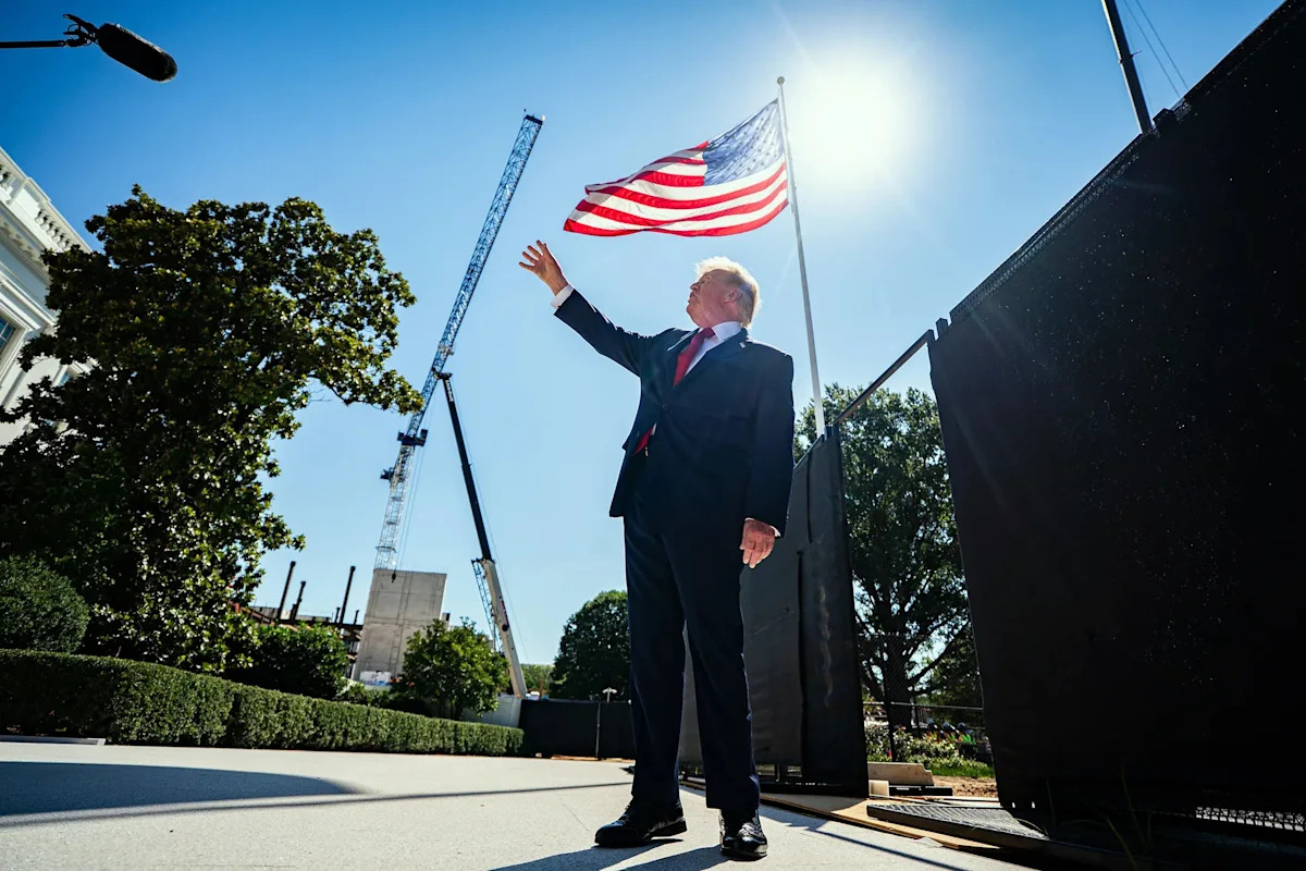 Cải Tạo Nhà Trắng: Tổng thống Trump Công Bố Dự Án Hàng Trăm Triệu USD