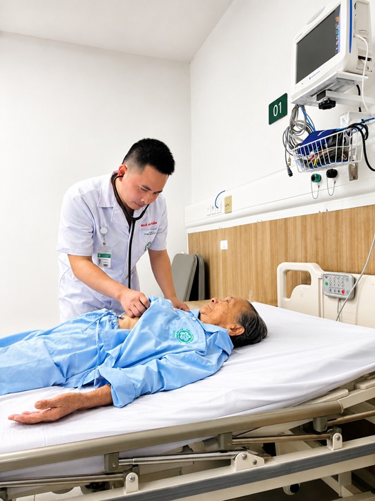 Hồi Sinh Kỳ Diệu: Chuyện Cứu Sống Trái Tim Bà Lão 94 Tuổi- Ảnh 1.