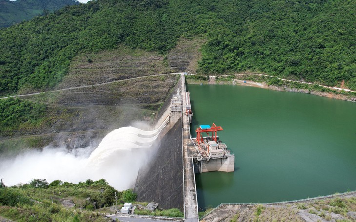 Thiệt hại do mưa lũ ở các địa phương tiếp tục tăng- Ảnh 3.