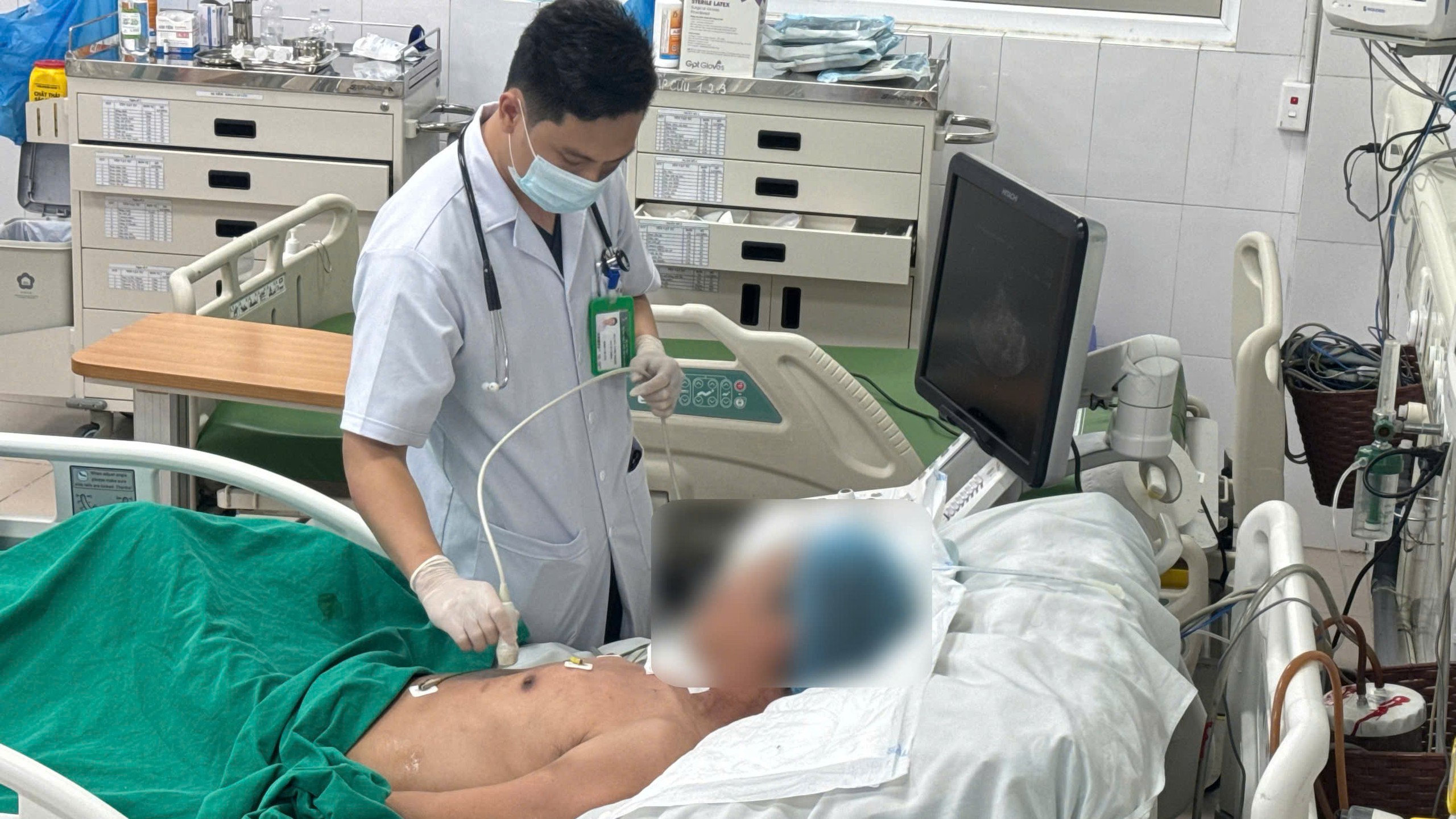 benh-whithmore-17877312758181935646375 Bệnh nhân đang trong tình trạng nguy kịch.
