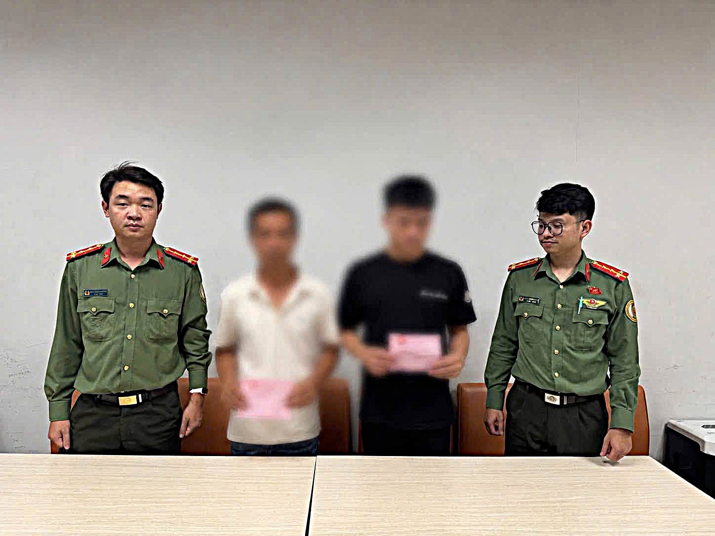 Những Hình Phạt Nặng Đối Với Các Hành Vi Chèo Kéo Khách Tại Sân Bay Nội Bài