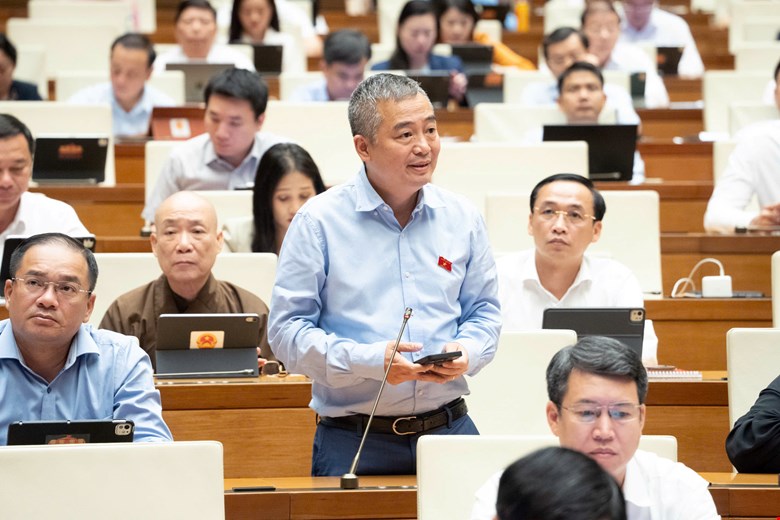 ĐBQH Nguyễn Lân Hiếu - Đoàn TP Hà Nội. Ảnh: Media Quốc hội