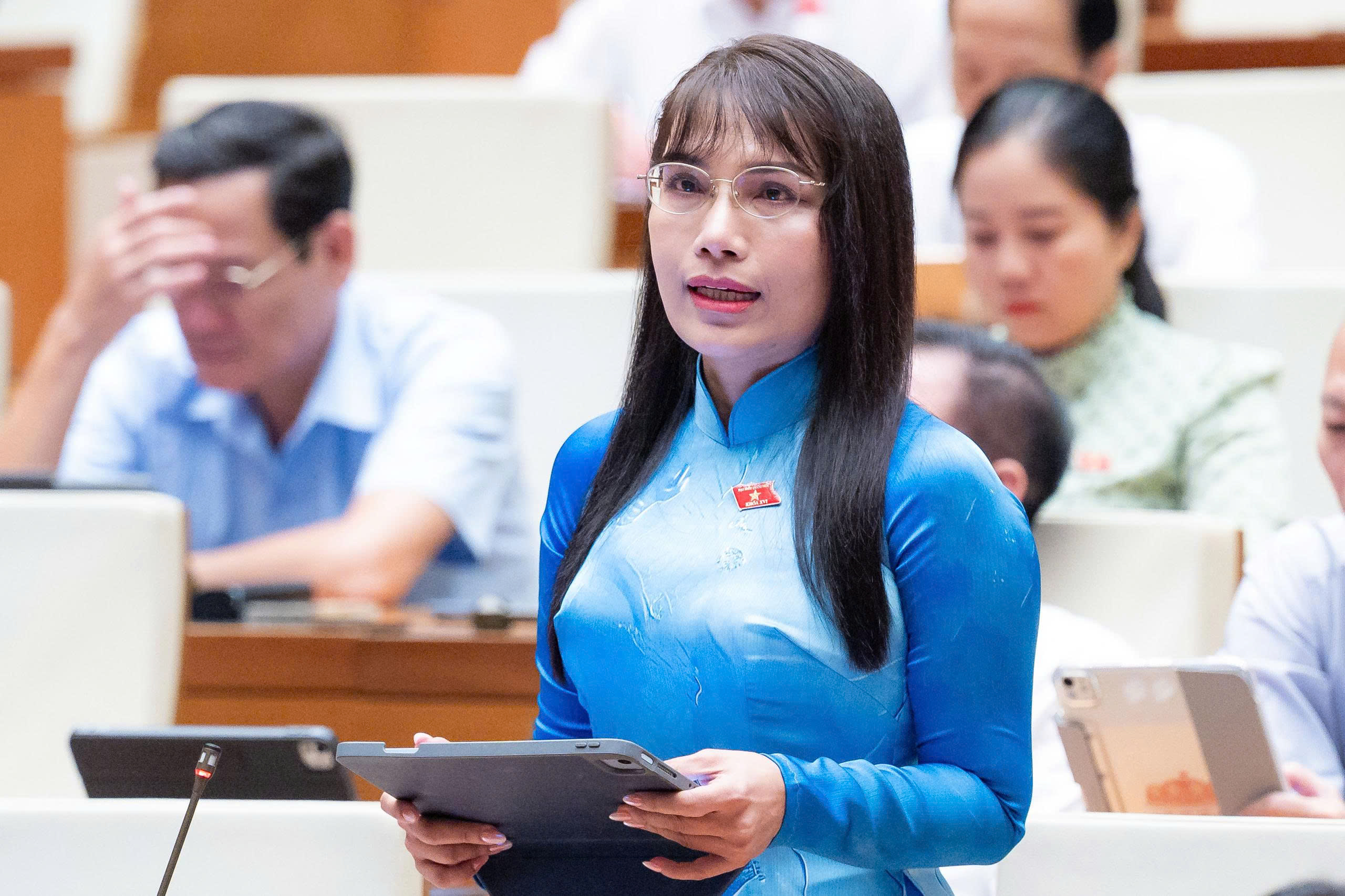dbqh-quynh-dao-1787209854356981567233 ĐBQH đề nghị bổ sung dinh dưỡng học đường vào Chương trình mục tiêu quốc gia- Ảnh 1.