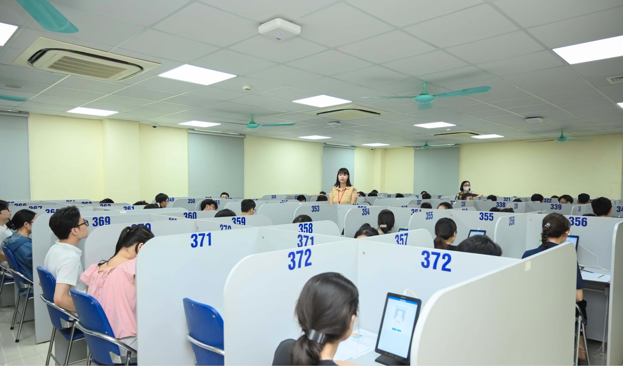 dhyhn-5-17865122642411731807301 Kỳ thi sau đại học Trường Đại học Y Hà Nội- Ảnh 3.