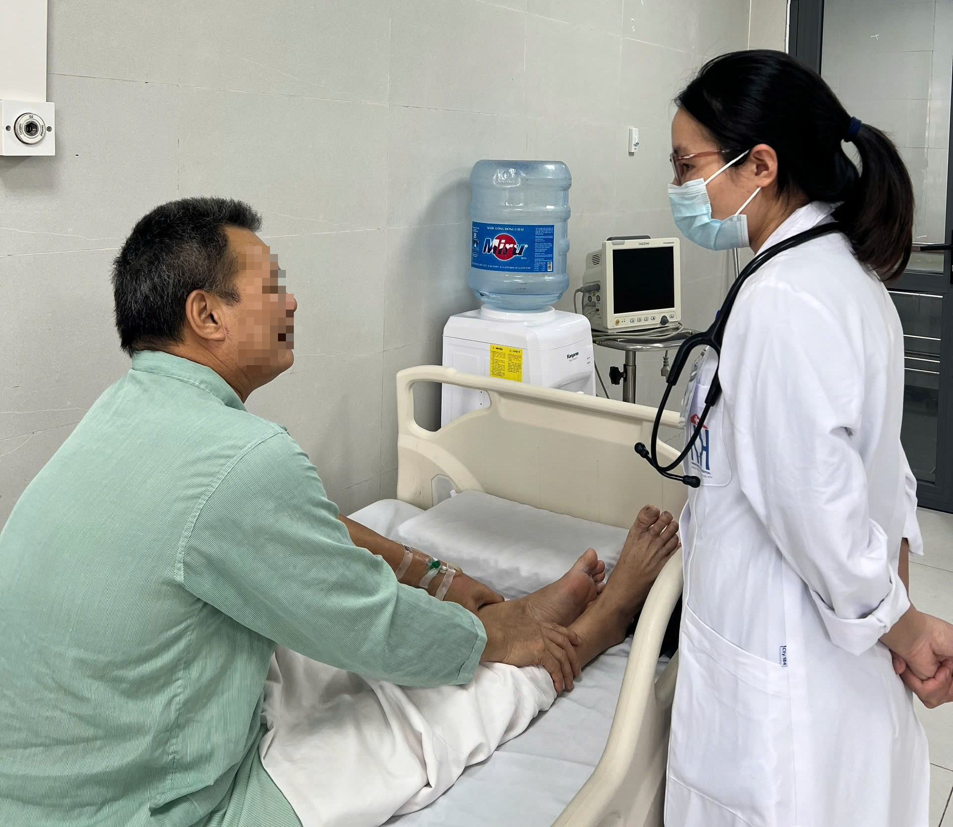 Câu Chuyện Cảnh Giác: Bệnh Nhân Ung Thư Rơi Vào Rối Loạn Đông Máu Do Thực Phẩm Kém An Toàn