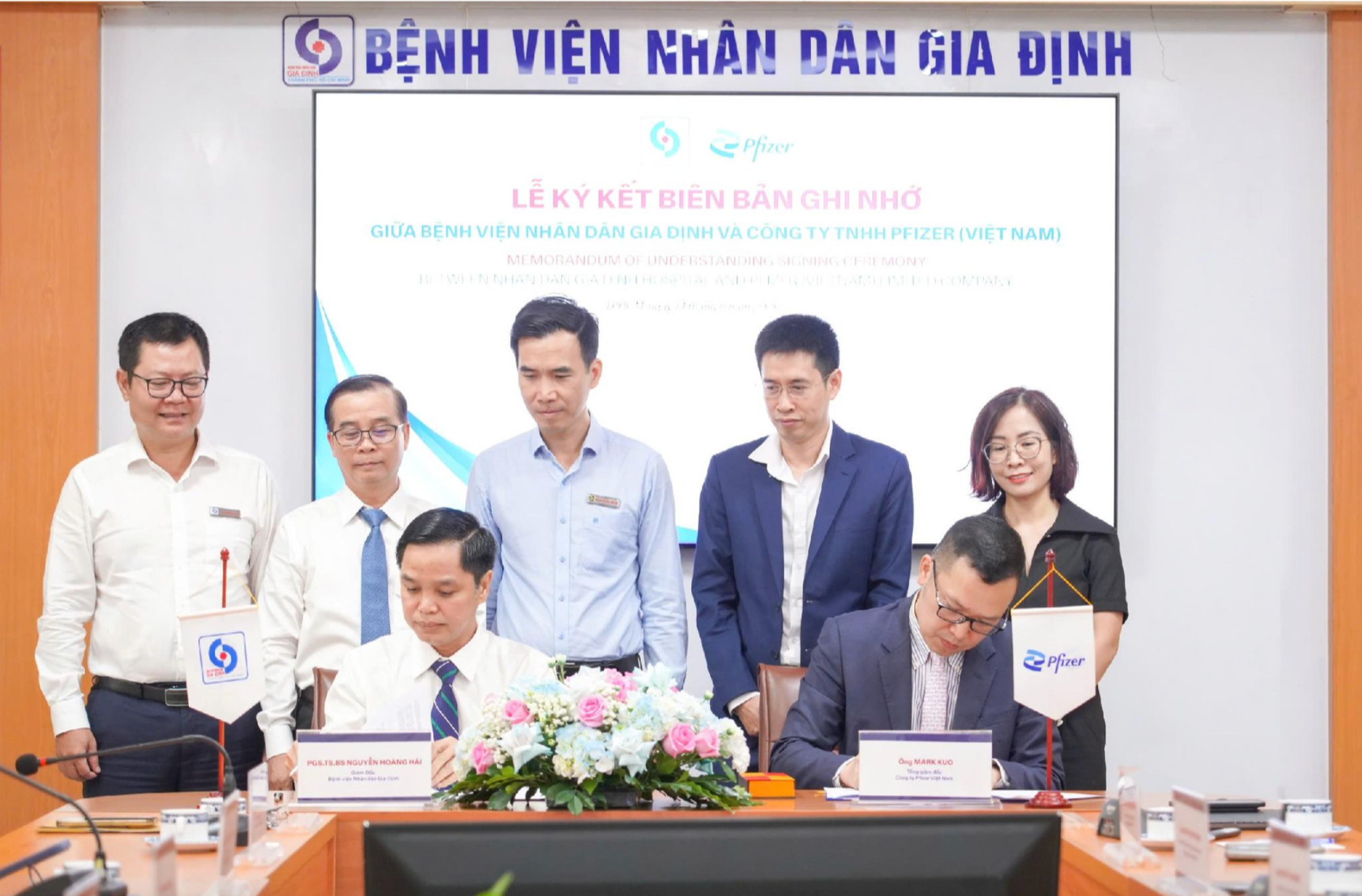 Nâng cao năng lực y tế, đối phó với gánh nặng bệnh tật kép - Ảnh 2.