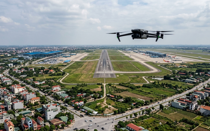 Sự Kiện Phát Hiện Flycam Gần Sân Bay Nội Bài: Những Nguy Cơ Ăn Dưới Chân Trời- Ảnh 1.