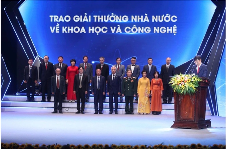 Hội Đồng Xét Tặng Giải Thưởng Khoa Học: Đội Ngũ Chuyên Gia Nổi Bật Trong Ngành Y Tế