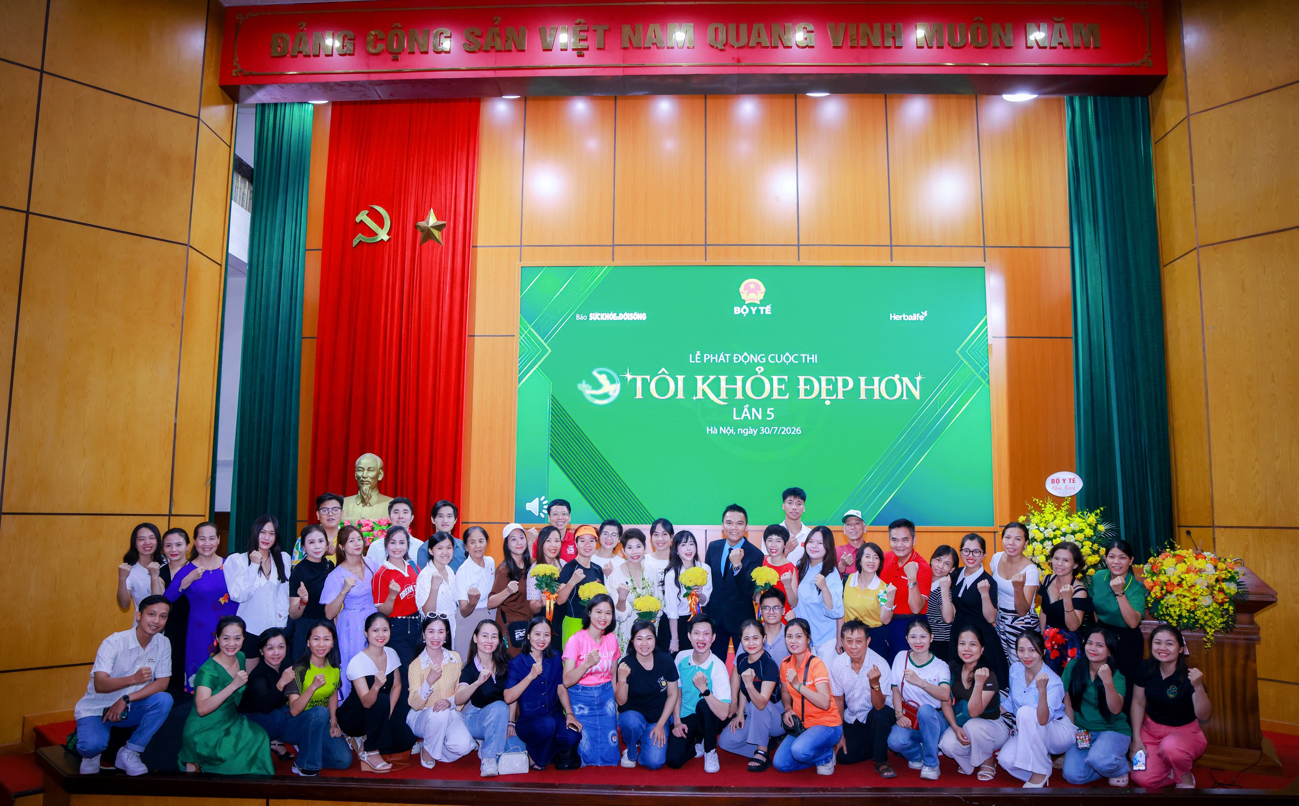 Herbalife Việt Nam đồng hành cùng các hoạt động cộng đồng, góp phần lan tỏa những giá trị tích cực về dinh dưỡng, vận động và lối sống lành mạnh. Herbalife Việt Nam đồng hành cùng các hoạt động cộng đồng, góp phần lan tỏa những giá trị tích cực về dinh dưỡng, vận động và lối sống lành mạnh.