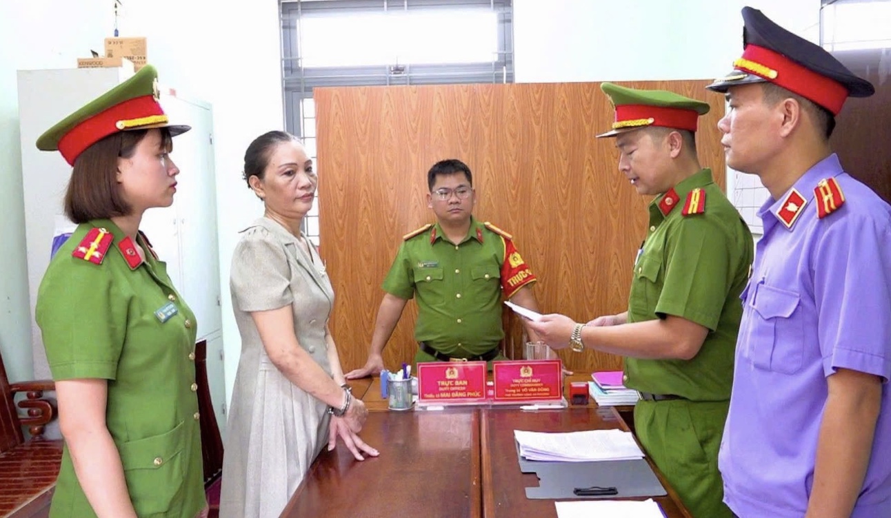 hinh-anh-17-8-26-luc-2053-17869750471861415672330 Khởi tố người phụ nữ về hành vi 'Lợi dụng quyền tự do dân chủ, xâm phạm lợi ích của Nhà nước, quyền và lợi ích hợp pháp của cá nhân'- Ảnh 1.