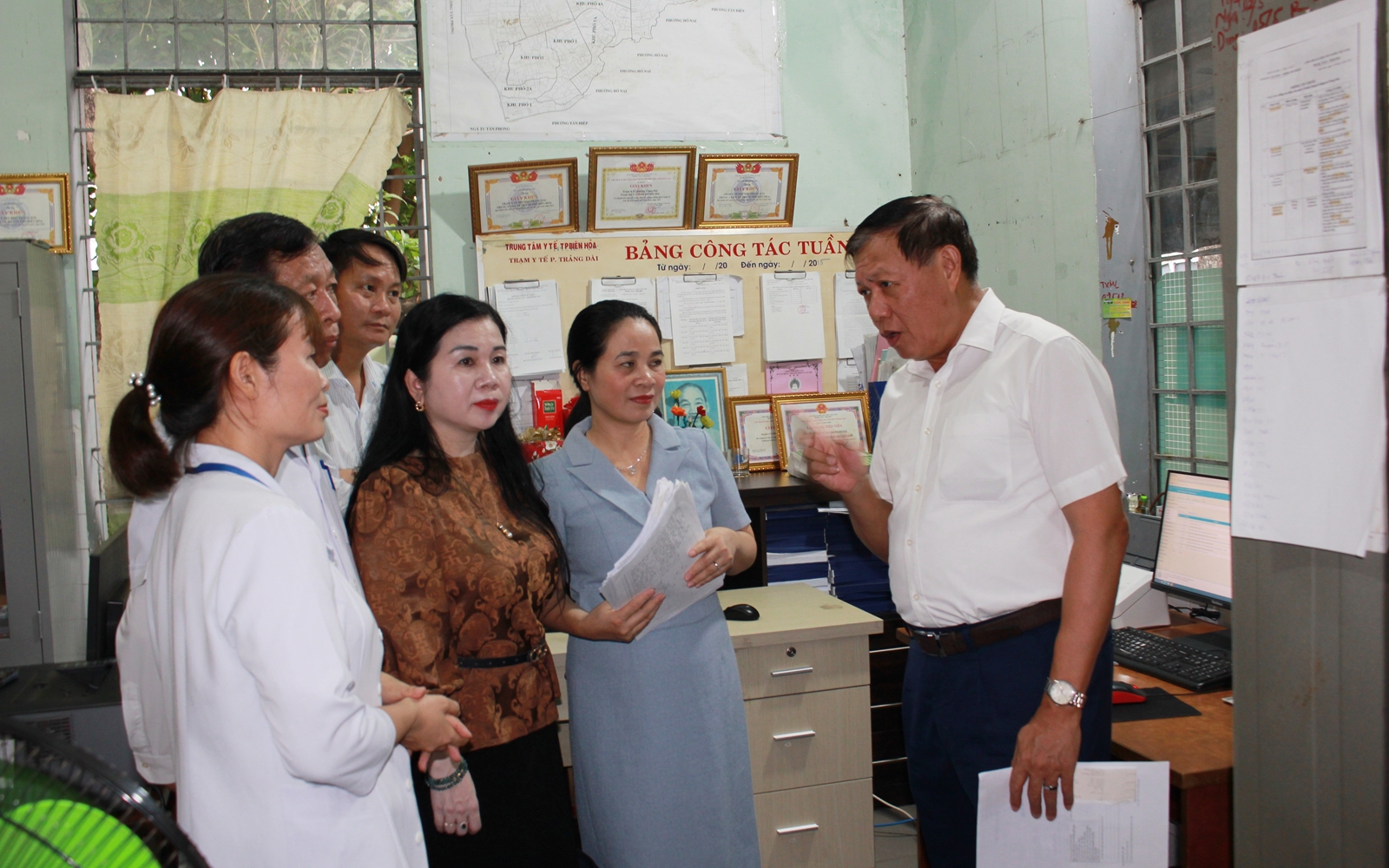 Nâng Cao Năng Lực Y Tế: Đối Phó Với Gánh Nặng Bệnh Tật Kép