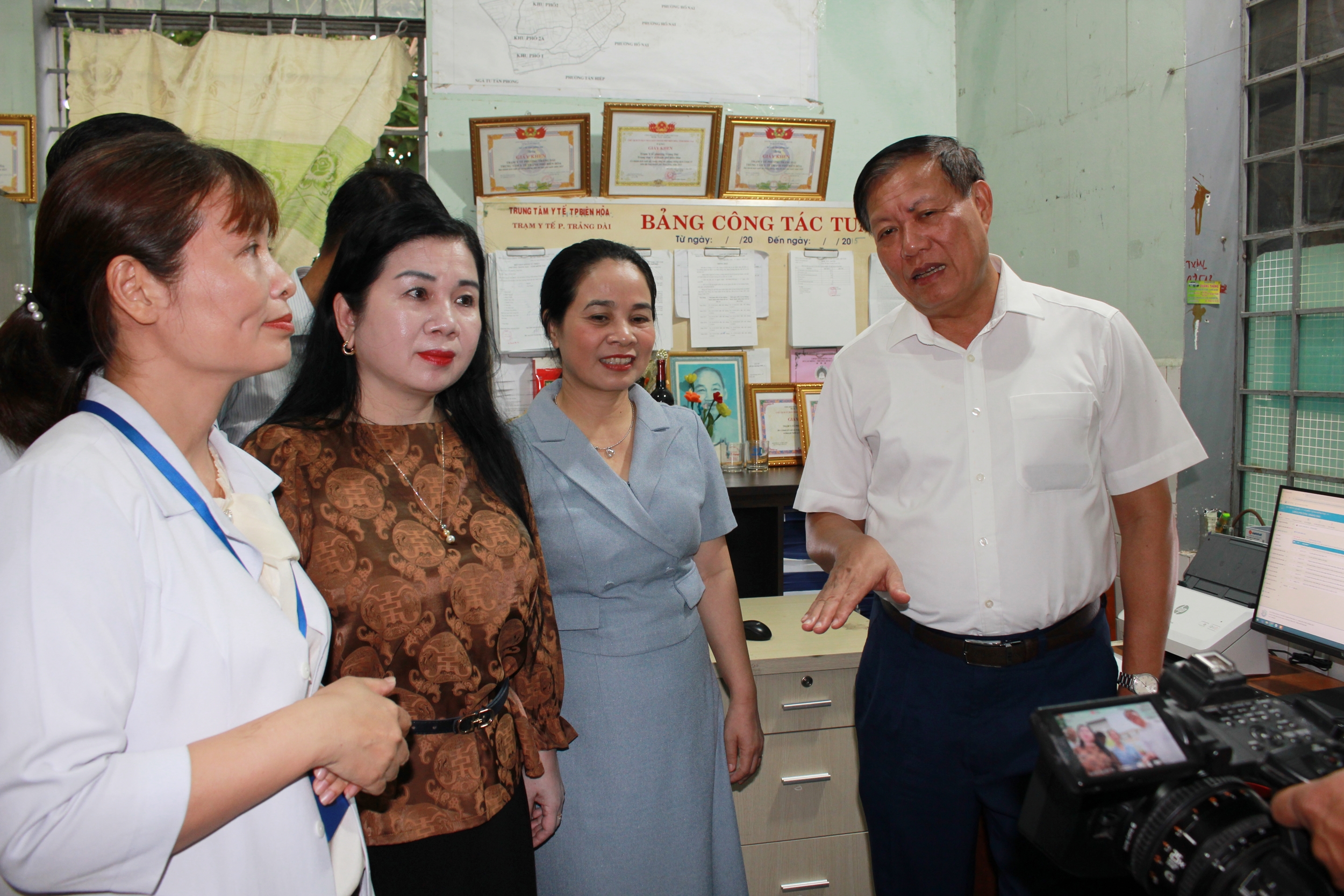 img4327-17879127238631519644397 PGS.TS Phan Lê Thu Hằng: Y tế cơ sở từ ‘chờ bệnh’ tới chủ động chăm sóc- Ảnh 3.