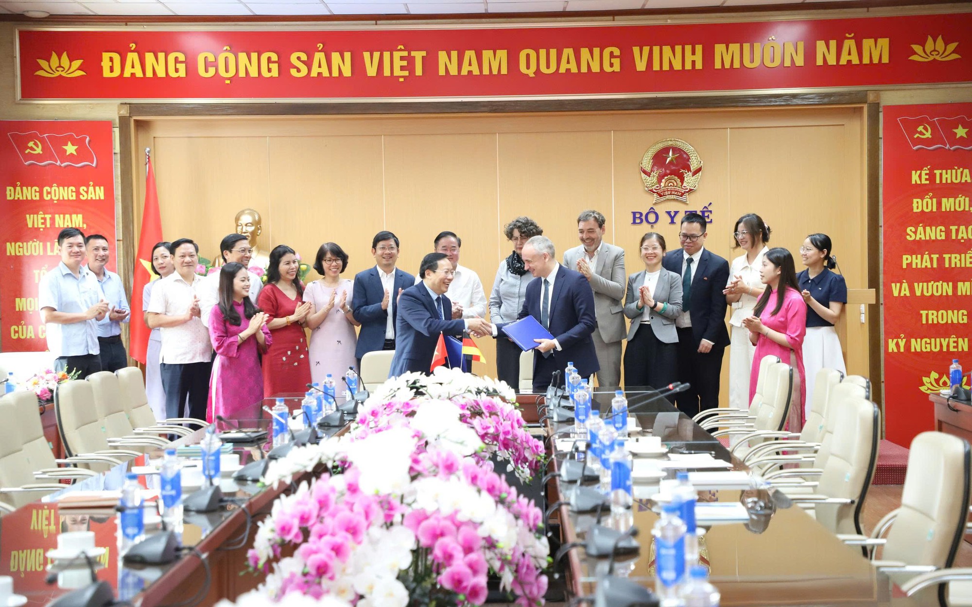 Tăng Cường Y Tế Dự Phòng: Nâng Cao Khả Năng Đối Phó Với Dịch Bệnh Từ Cơ Sở