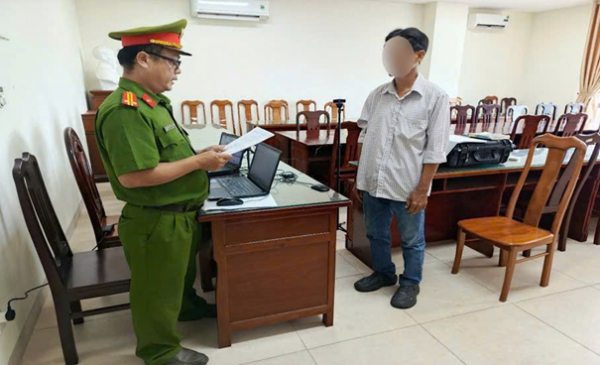 Cà Mau: Khởi Tố Đối Tượng Lạm Dụng Tiền Khách Hàng Trong Kinh Doanh Nước Sạch