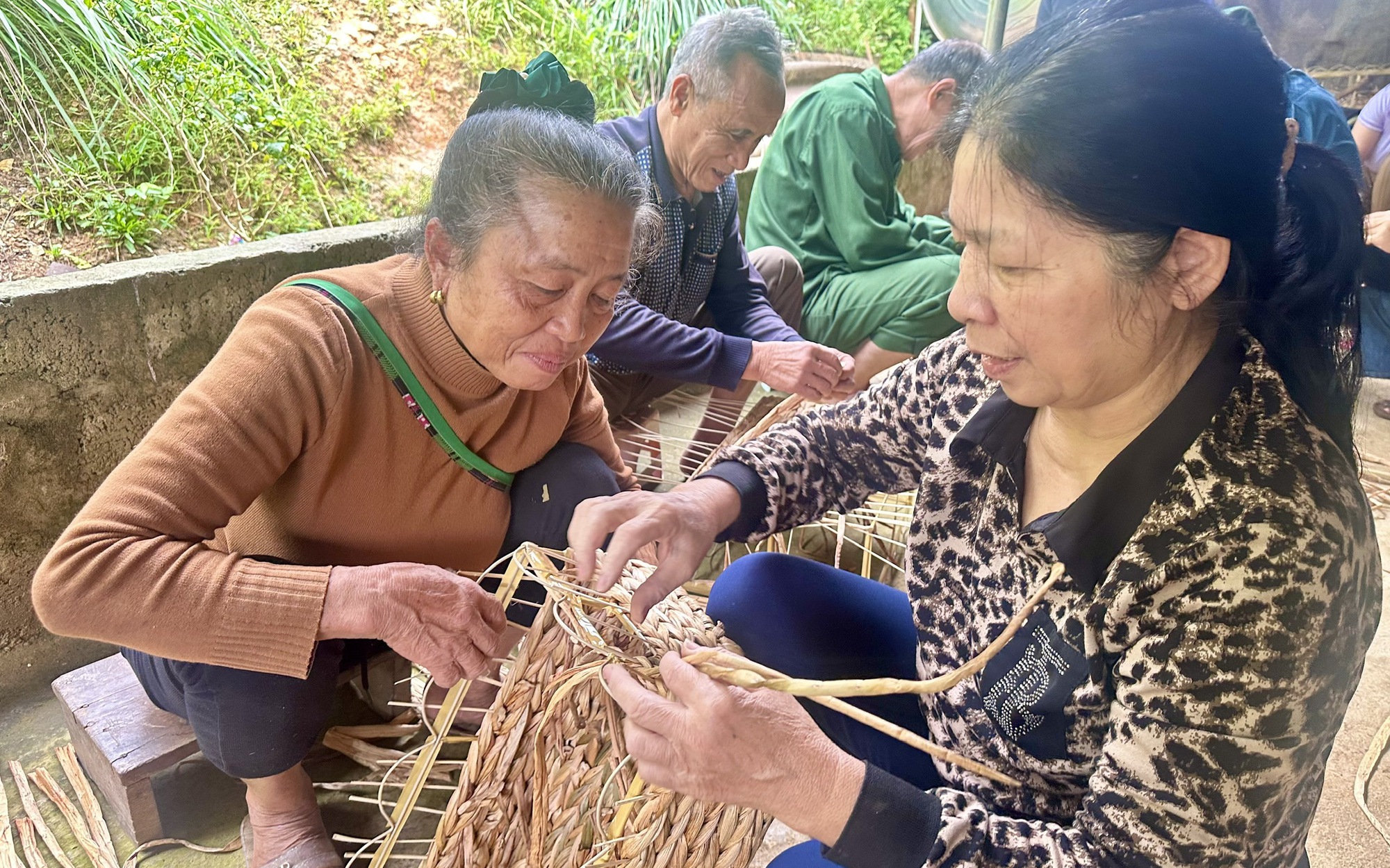 Sự Chuyển Mình Của Làng Đan Nơm Trong Thời Đại Số