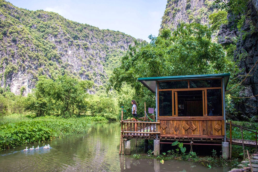 ninh-binh-17878126125242007485851 Nghỉ lễ 2/9: Những điểm du lịch gần Hà Nội có thể đi và về trong ngày- Ảnh 3.