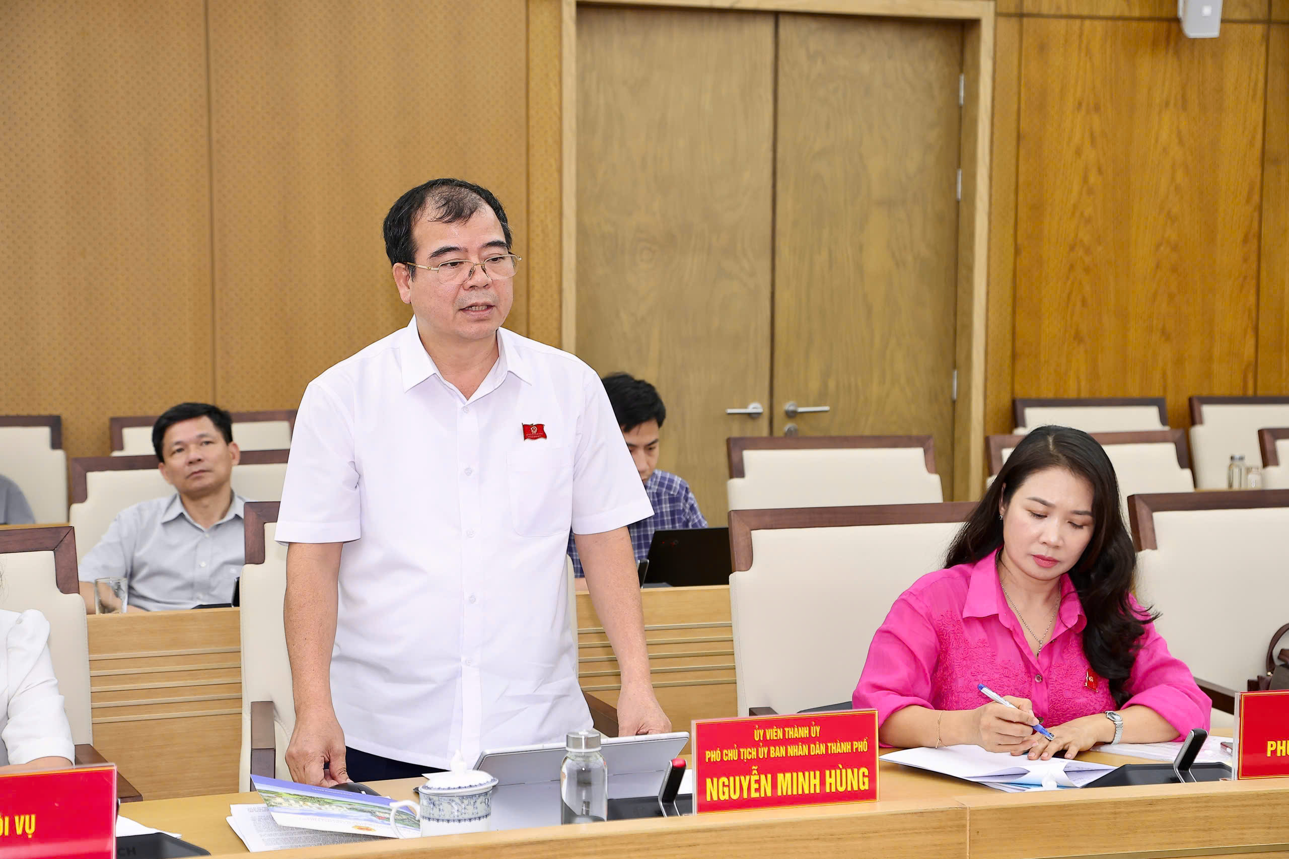 phan-cap-don-vi-hanh-chinh-cap-xa-dac-biet-doi-voi-hai-an-dong-hai-va-dac-khu-cat-hai-17863789253421519231718 Hải Phòng chọn 3 địa bàn chiến lược đề xuất phân loại hành chính cấp xã đặc biệt- Ảnh 4.