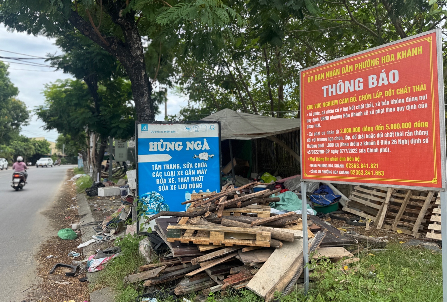 Chính Sách Thưởng 1 Triệu Đồng Khuyến Khích Người Dân Báo Cáo Hành Vi Đổ Rác Sai Quy Định