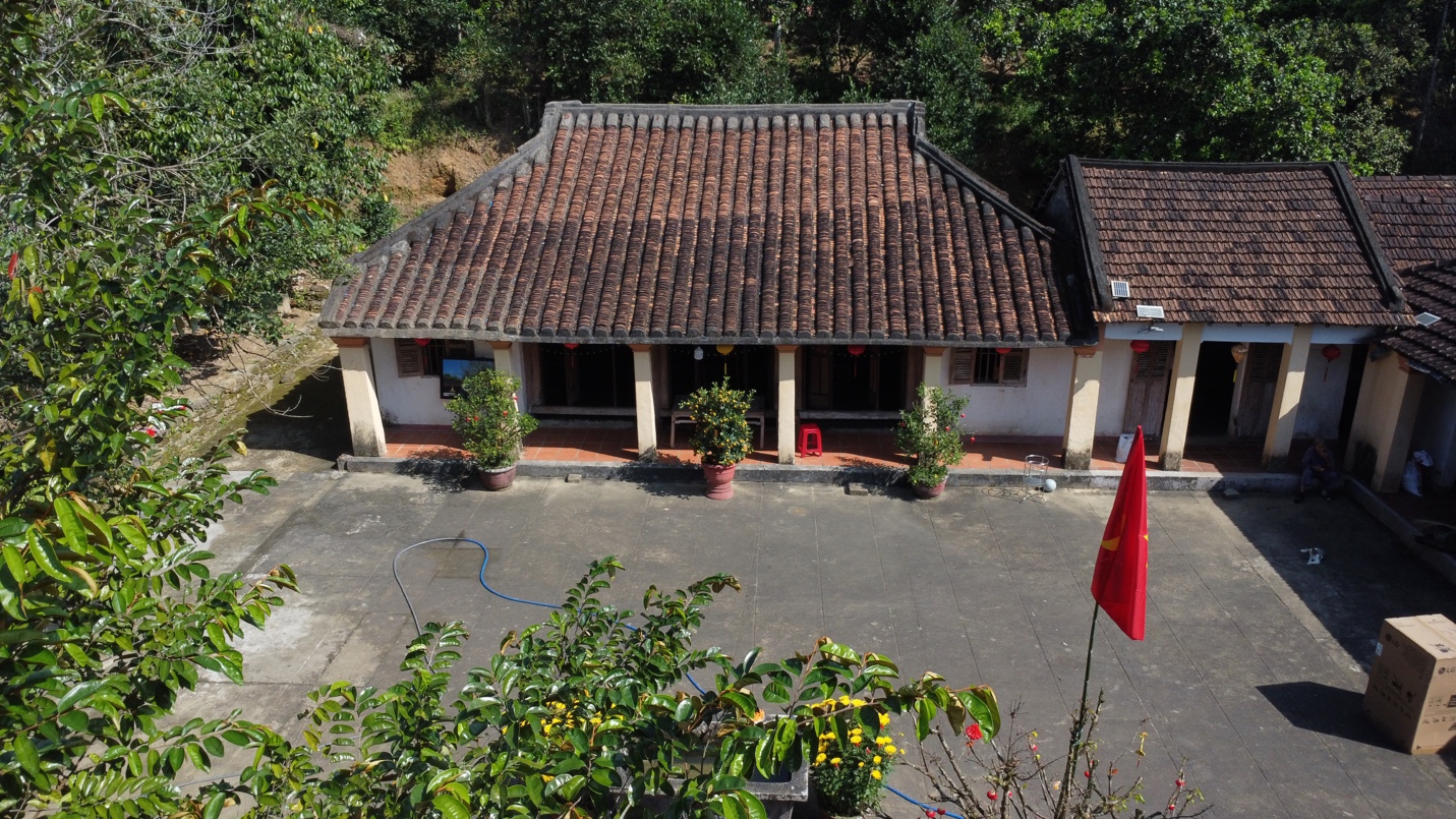 photo-1787561270591-17875612708182009673883 Đến hội làng nổi tiếng xem trình diễn trang phục mo cau - Ảnh 4.