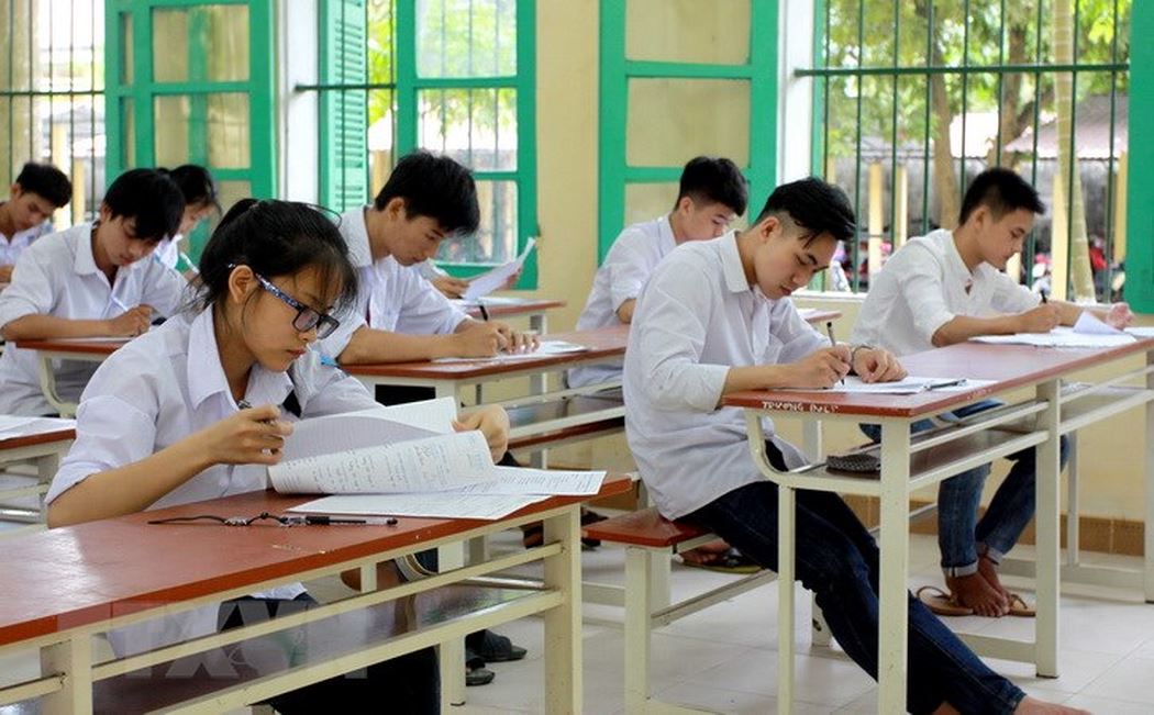 Thay Đổi Cần Thiết: Rà Soát Hệ Thống Bàn Ghế Trường Học Theo Tiêu Chuẩn Mới