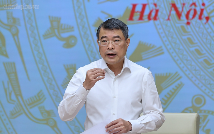 Thủ tướng: Đưa tín dụng vào đúng lĩnh vực, kiểm soát chặt rủi ro- Ảnh 2.