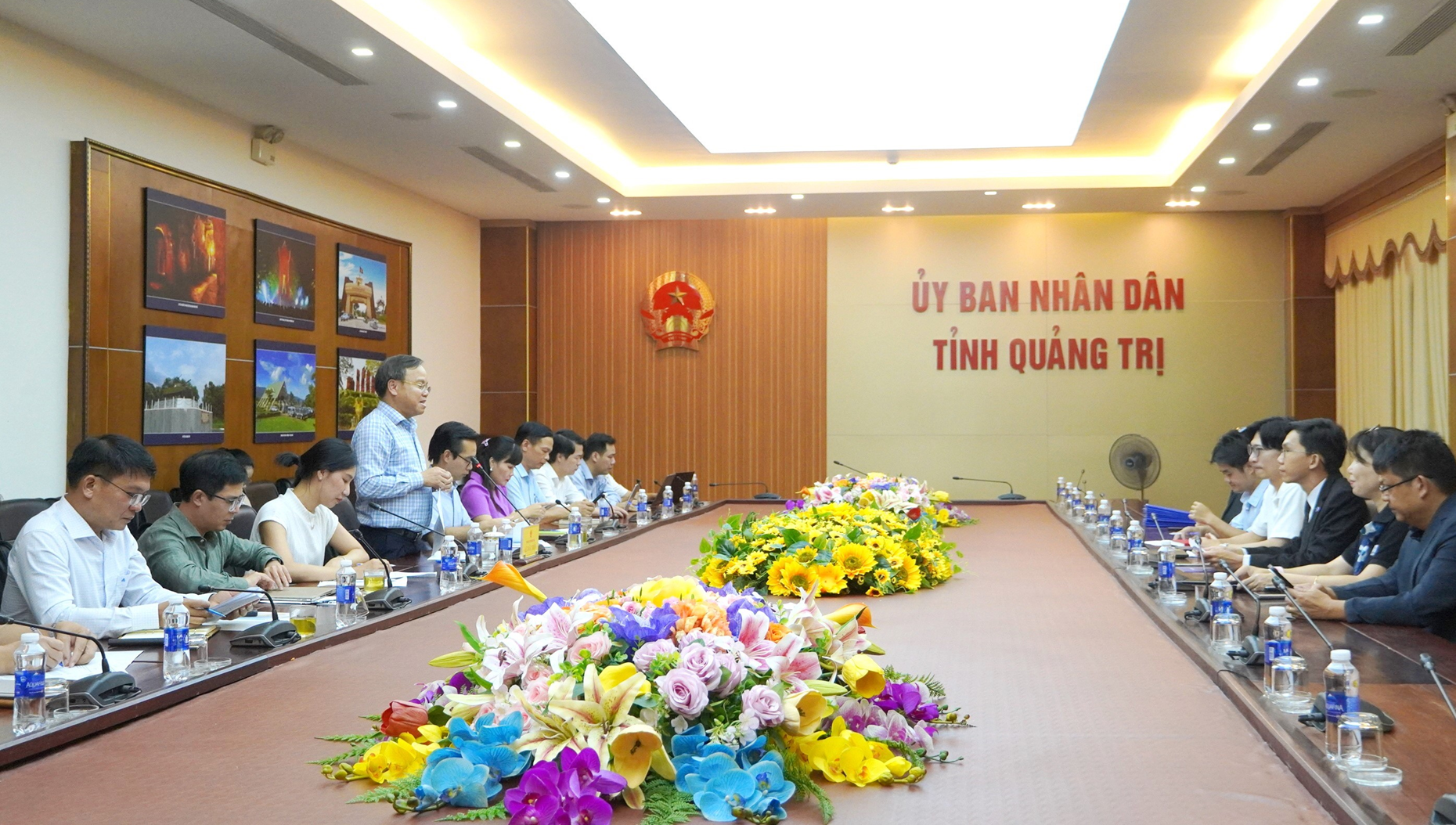 ubnd-tinh-quang-tri-lam-viec-ve-vat-lieu-ban-da-17862398451792045592248 Quảng Trị tăng cường đầu tư vào ngành vật liệu cao cấp- Ảnh 1.