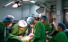 Câu Chuyện Thương Tâm: Bé Trai 26 Tháng Bị Chó Cắn Gây Tổn Thương Nghiêm Trọng