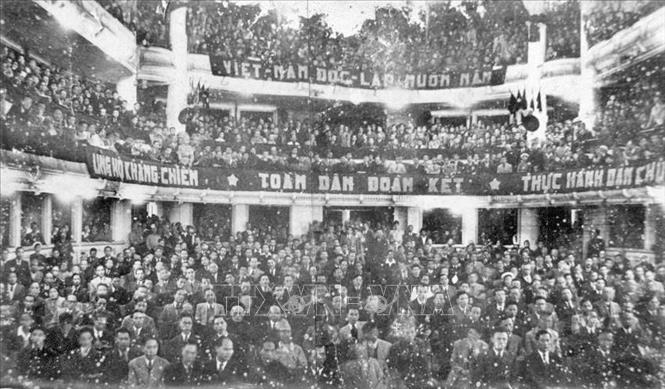 Khai mạc Kỳ họp thứ Nhất, Khóa I, Quốc hội nước Việt Nam Dân chủ Cộng hòa, ngày 2/3/1946, tại Nhà hát Lớn, Hà Nội.