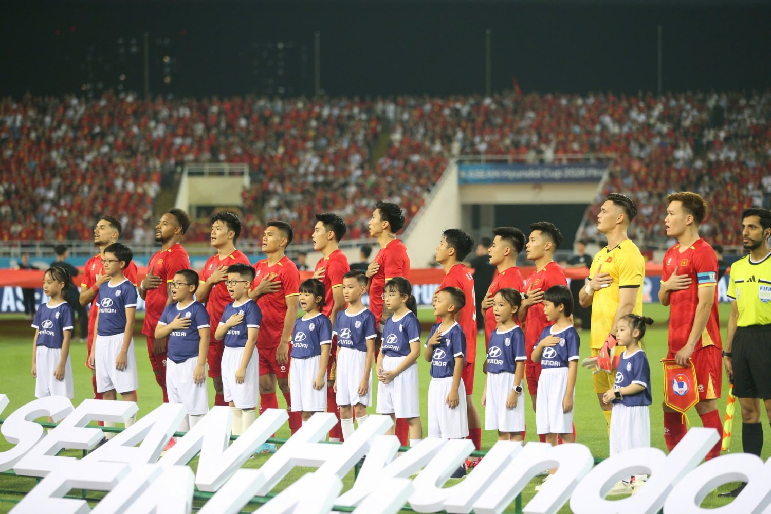 Việt Nam Lập Kỳ Tích Vô Địch ASEAN Cup 2026 Trước Thái Lan