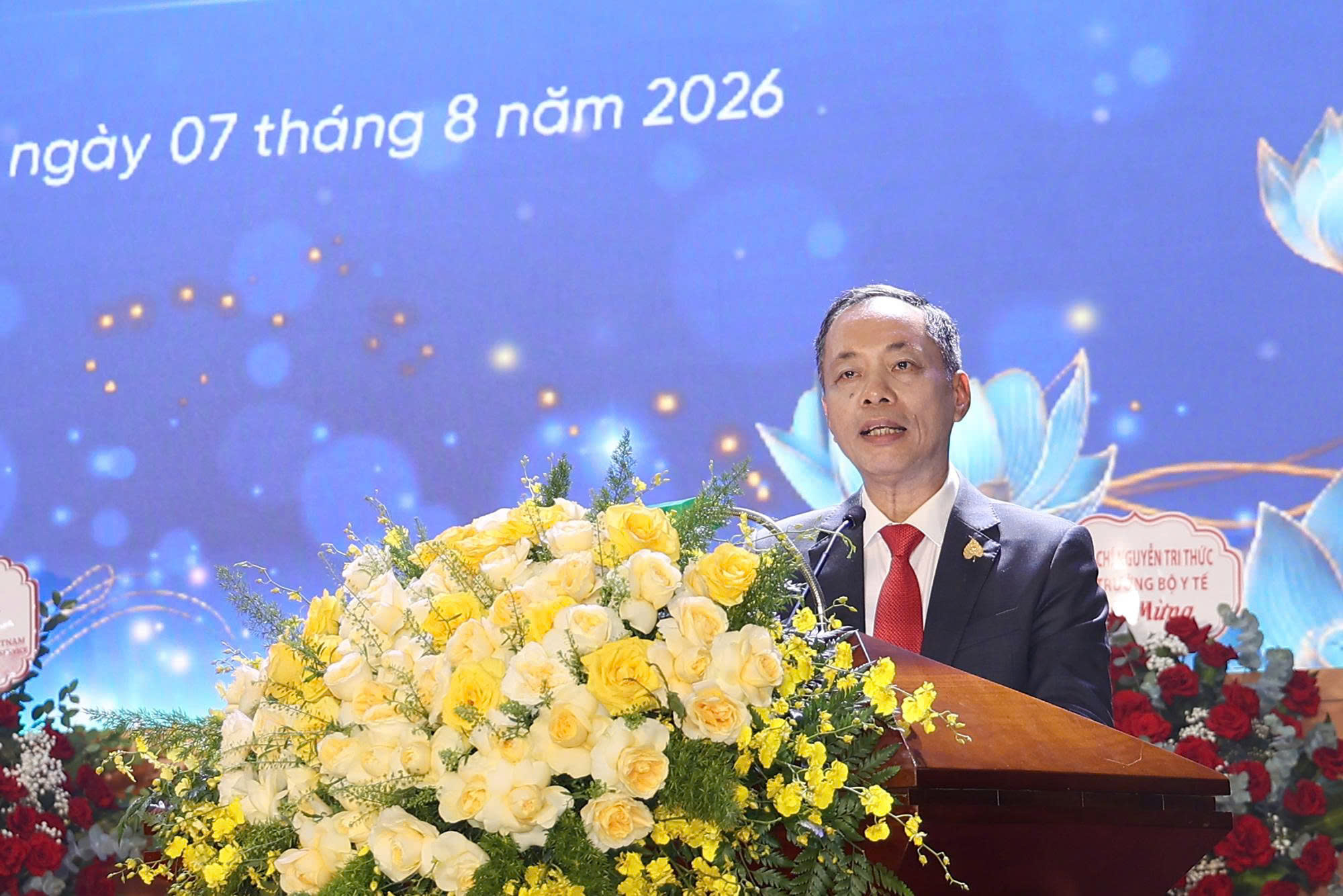 vu-tuan-cuong-178611255506156932053 Bộ trưởng Đào Hồng Lan: Định hướng phát triển chiến lược ngành dược Việt Nam - Ảnh 2.
