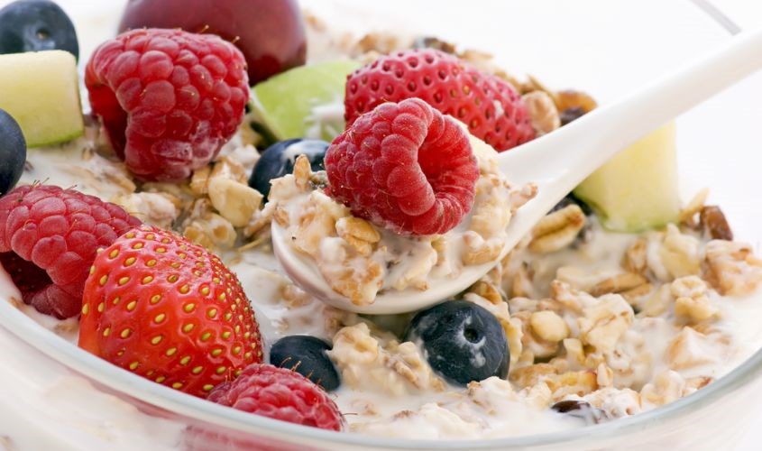 Top 5 Thực Phẩm Giúp Kiểm Soát Cholesterol và Tăng Cường Sức Khỏe Tim Mạch
