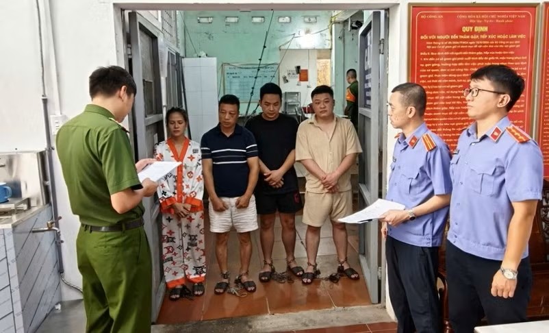 Hình ảnh các đối tượng bị tạm giữ. Vụ hành hung tài xế taxi- Ảnh 1.