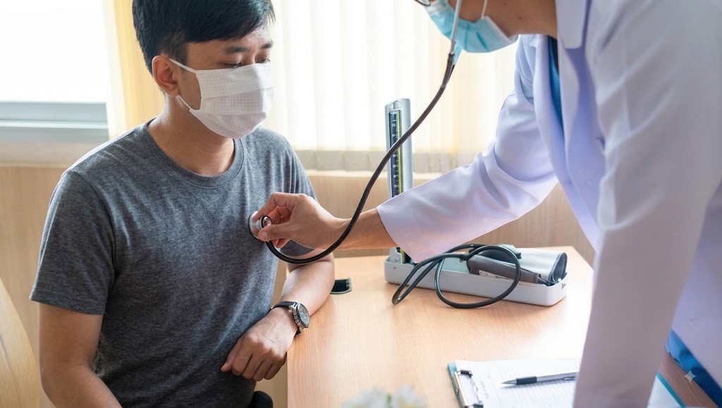 Người lao động được hưởng những chế độ gì khi mắc bệnh nghề nghiệp? - Ảnh 1.
