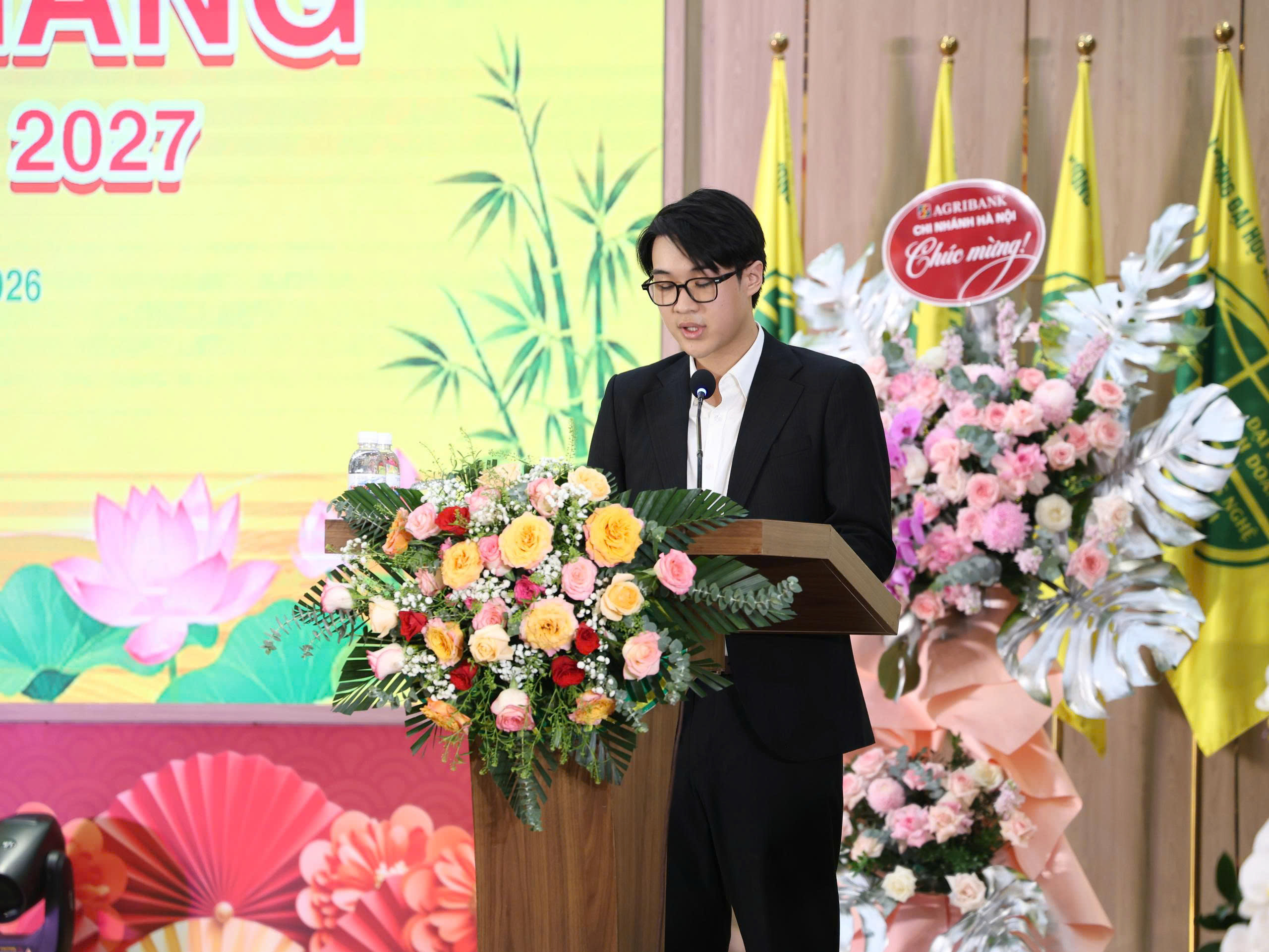 3-1788600165620483434908 HUBT khai giảng năm học mới, mở ra chặng đường phát triển ở tuổi 30- Ảnh 3.