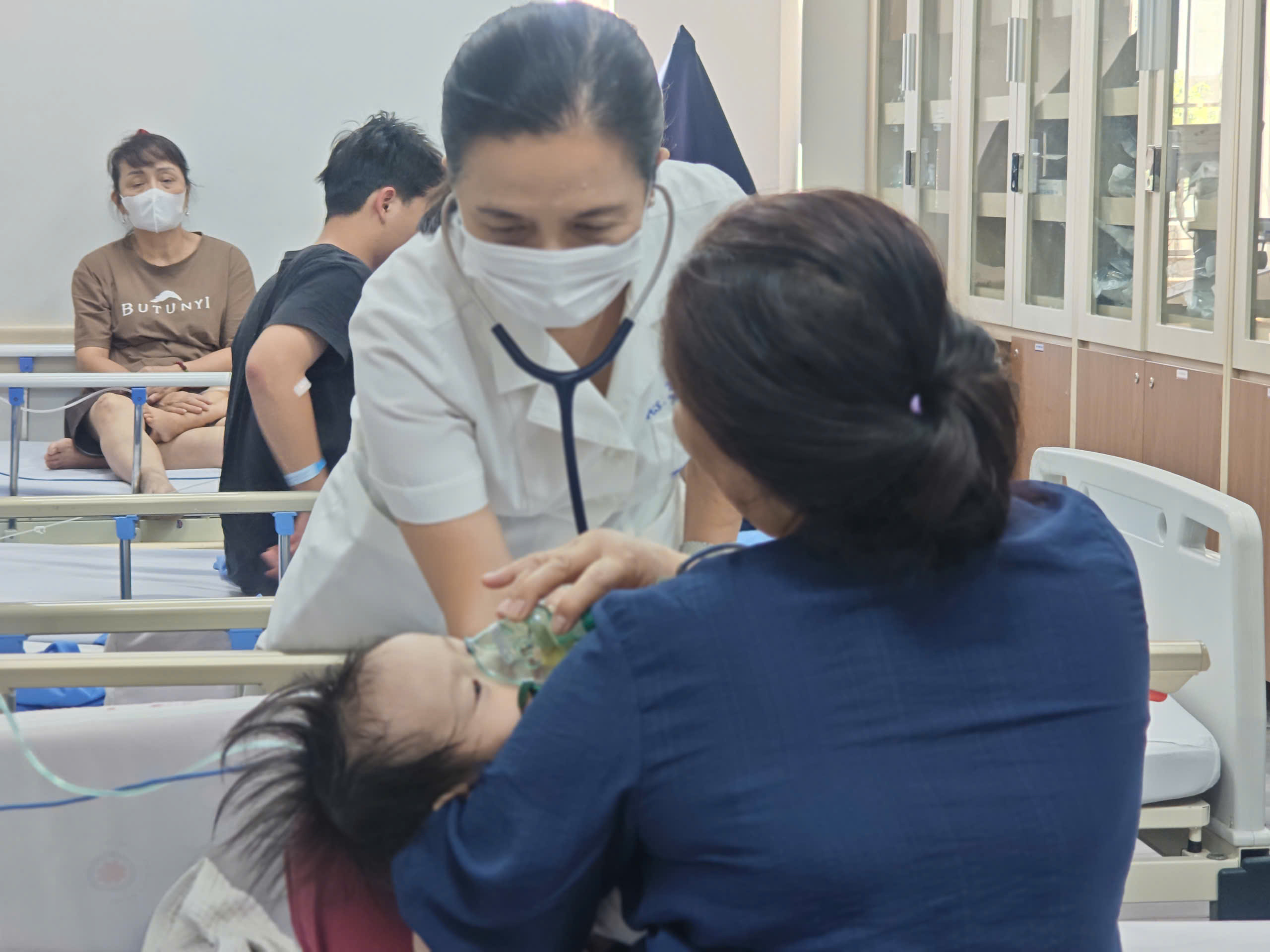 Tìm Hiểu Về RSV: Nguy Cơ Suy Hô Hấp Ở Trẻ Nhỏ Và Các Biện Pháp Phòng Ngừa - Ảnh 1.