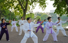 Yoga hỗ trợ hạ huyết áp: bài tập nhẹ, thở đúng và hướng dẫn an toàn