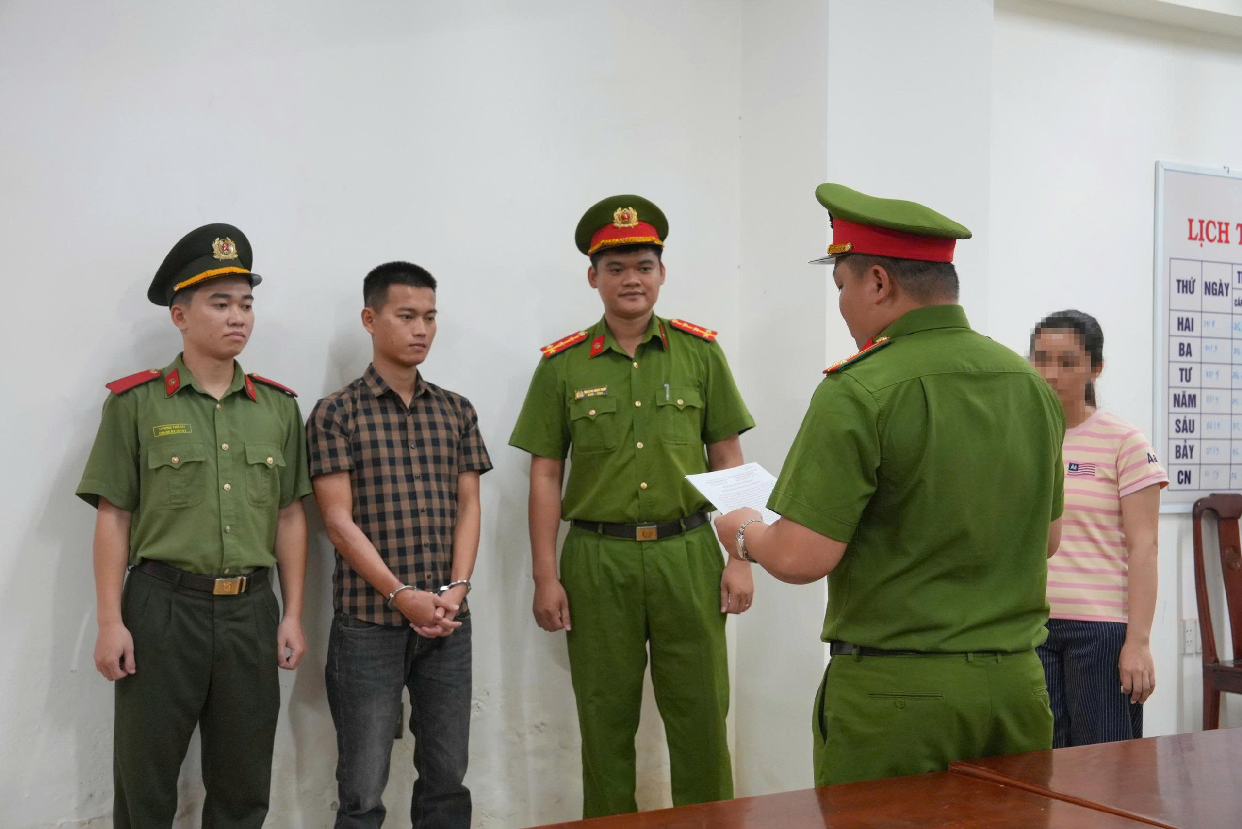 Lái xe dương tính cồn và ma túy: một vụ va chạm khiến một trẻ tử vong ở Huế