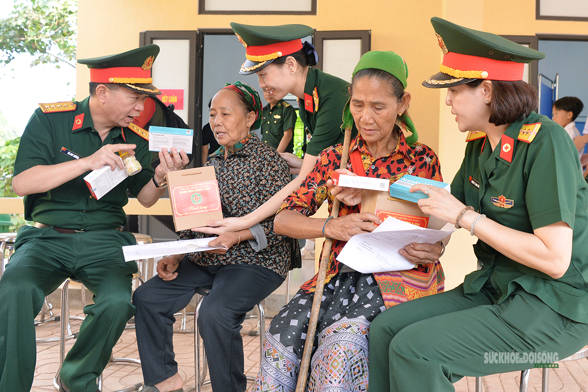 dua-nghi-quyet-72-den-voi-nguoi-dan-vung-bien-na-ngoi-1-1789191610558672202829 Đưa Nghị quyết 72 đến với người dân vùng biên Na Ngoi- Ảnh 2.