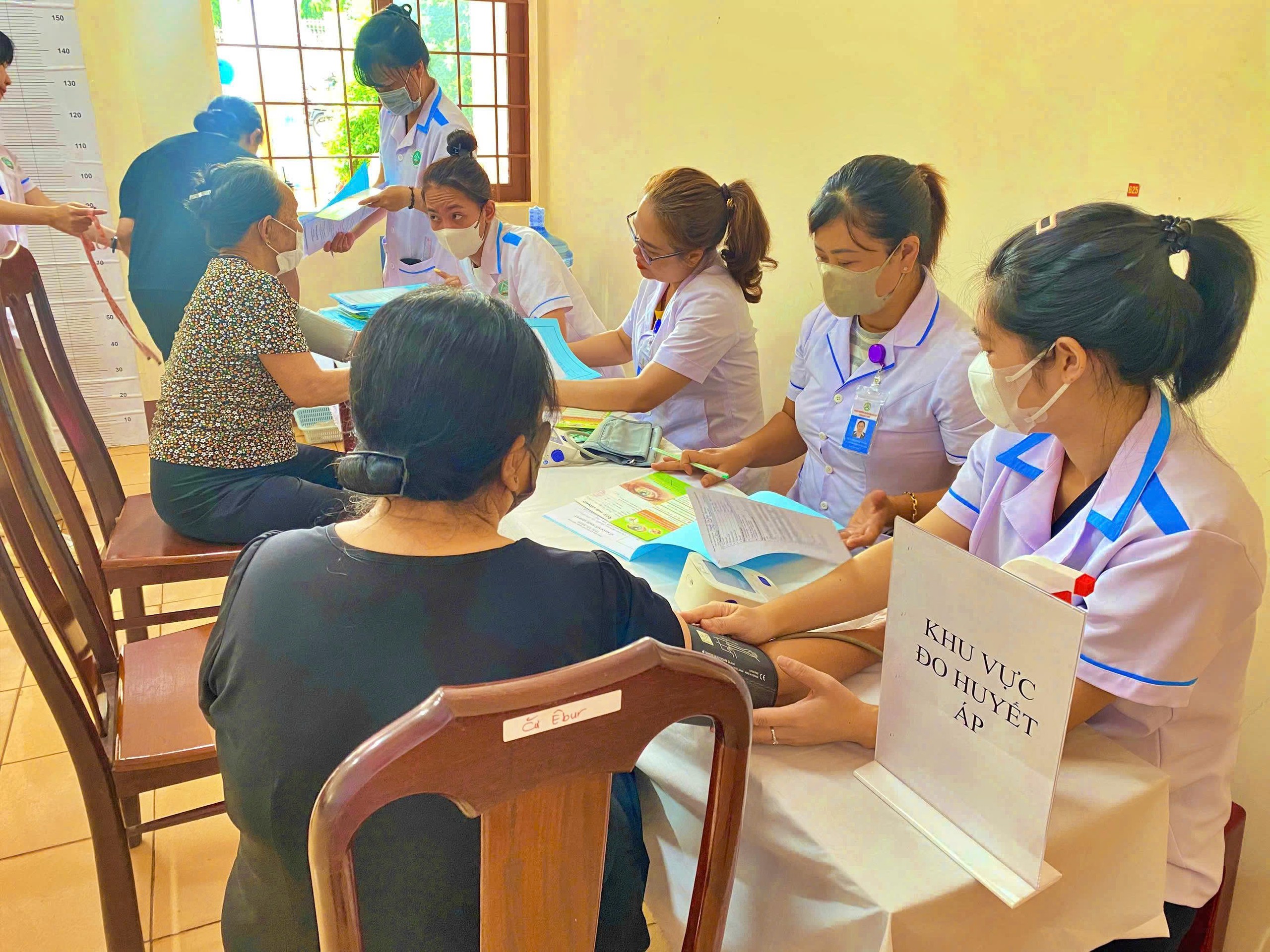 Làm sao để chương trình khám sức khỏe miễn phí ở Buôn Ma Thuột đến được mọi người cần hỗ trợ